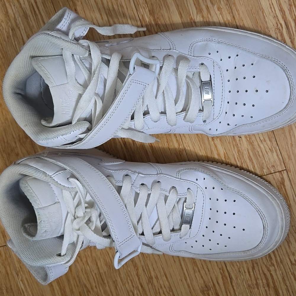 Nike Airforce 1, high 07, hightop, white, gently used, in great condition